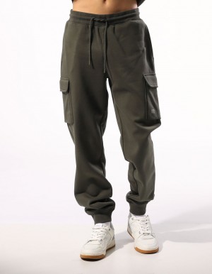 Russell Athletic Brooklyn Cargo Men Track pants Olive | DUOQJ-1853