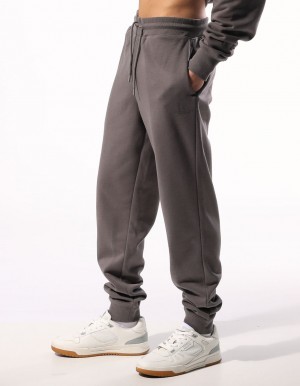 Russell Athletic Brooklyn Cuffed Men Track pants Grey Brown | PUOYI-7093