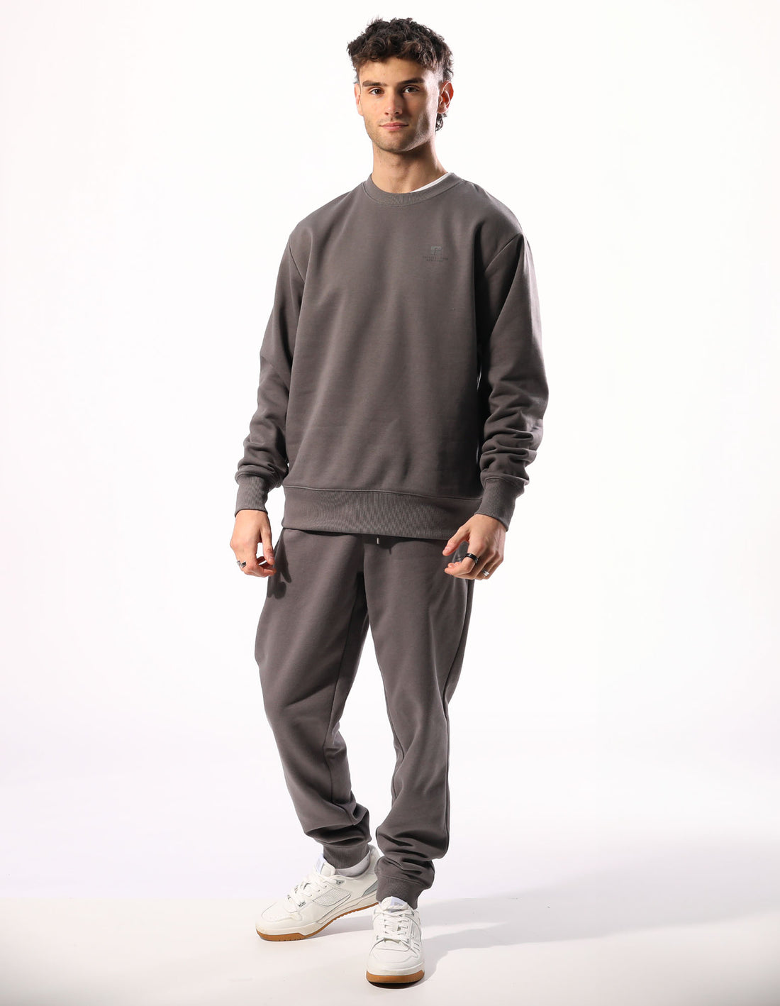 Russell Athletic Brooklyn Cuffed Men Track pants Grey Brown | PUOYI-7093